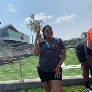 Meet your Posher, Nialana